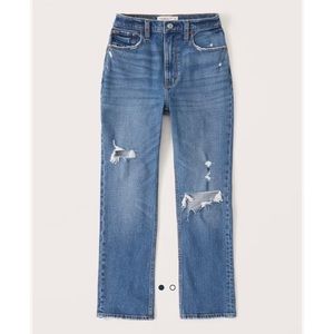 A&F Curve Love Ultra High Rise Ankle Straight Jean